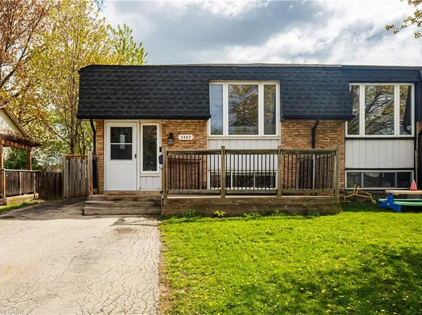 2367 Middlesmoor Cres, Burlington, ON L7P 3X4