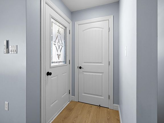 4th image of 32 Jacks Way