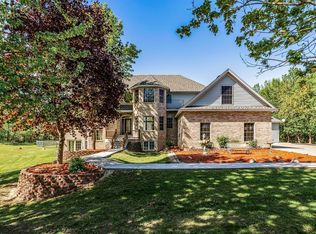 20090 Hunters Rdg, Rogers, MN 55374