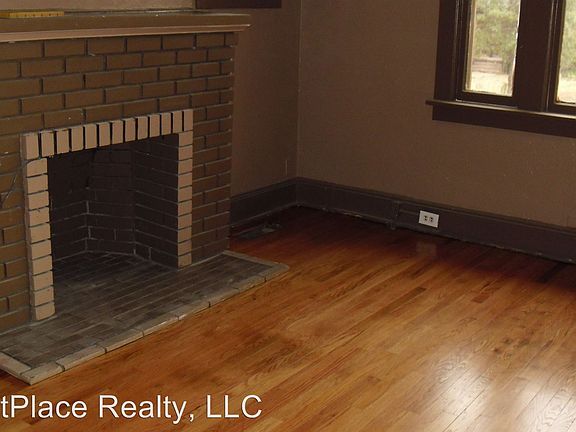 3rd image of 1381 Newton St