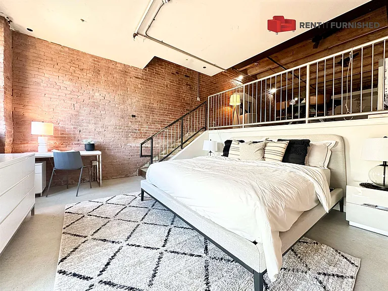 55 Cordova St E #404 — Photo 11