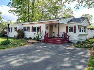 6 S Dewberry Ln, Rochester, NH 03867