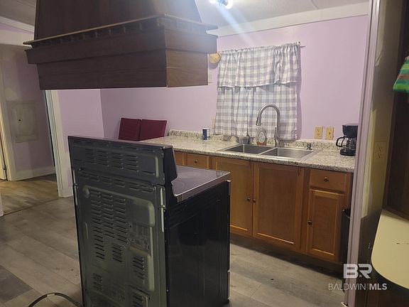 3rd image of 26850 Forest View Rd
