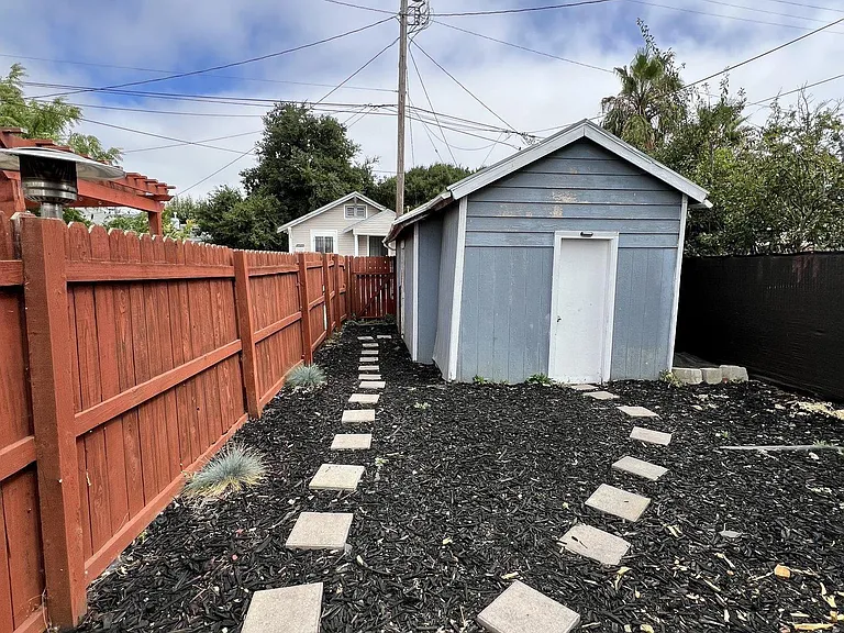 1910 Marin St — Photo 2