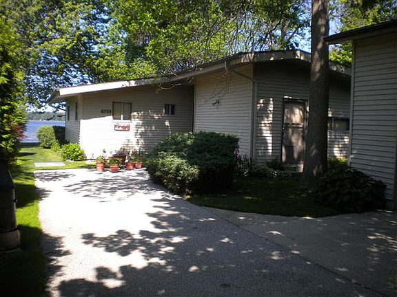 3rd image of 6769 S Lake St