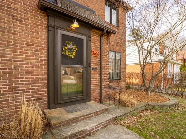 3618 Townley Rd, Shaker Heights, OH 44122