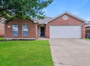 3153 Evangeline Rd, Fort Worth, TX 76140