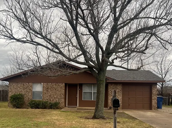 188 Berry St, Graham, TX 76450