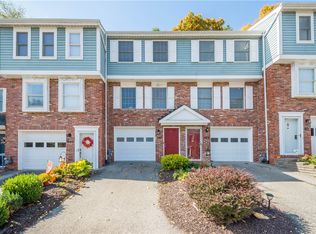 507 Timberidge Dr, Bethel Park, PA 15102