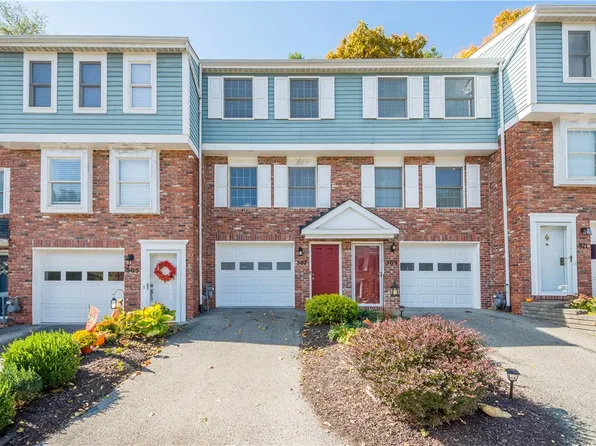 507 Timberidge Dr, Bethel Park, PA 15102