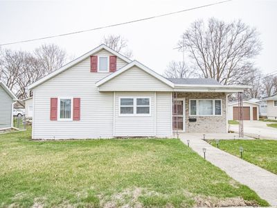 1002 E 1st St, Anamosa, IA, 52205