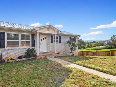 94 Church St, Weaverville, NC, 28787