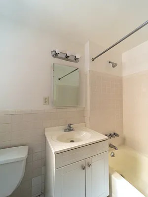 Rented by Meraki Realty LLC | media 11