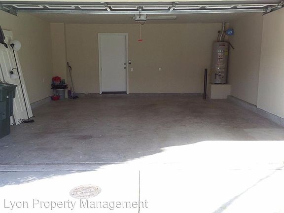 4th image of 3301 N Park Dr Unit 1516