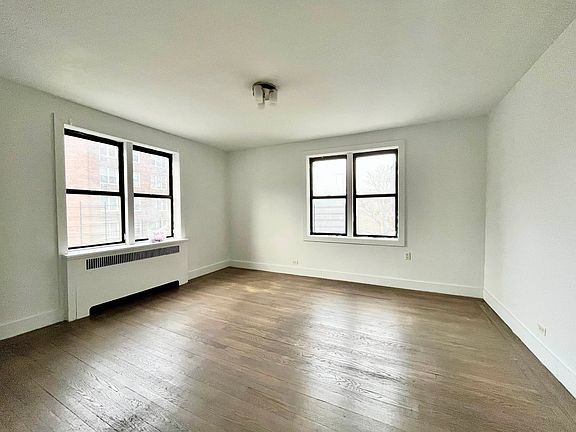 2nd image of 3660 Waldo Ave APT 6g