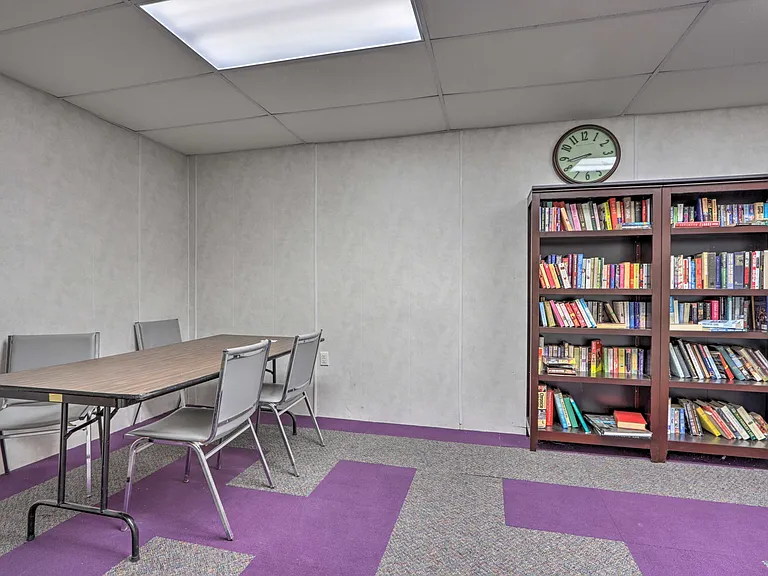 200 E Harbour Towne Dr #E203 — Photo 34