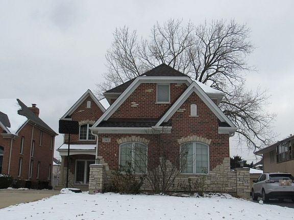 2nd image of 545 W Lorraine Ave