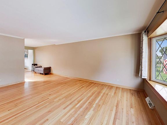 4th image of 1462 Dayton Pl