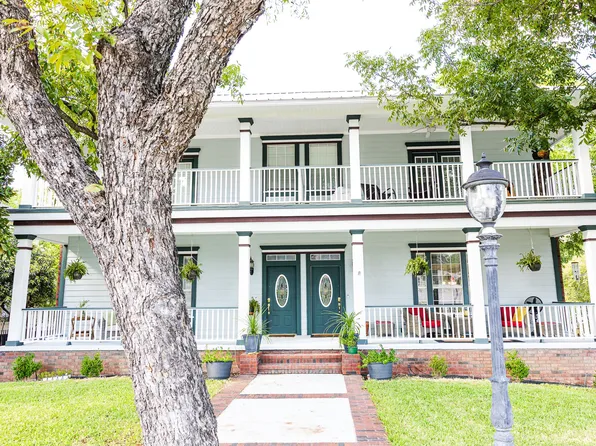 300-302 W Spring St, Weatherford, TX 76086