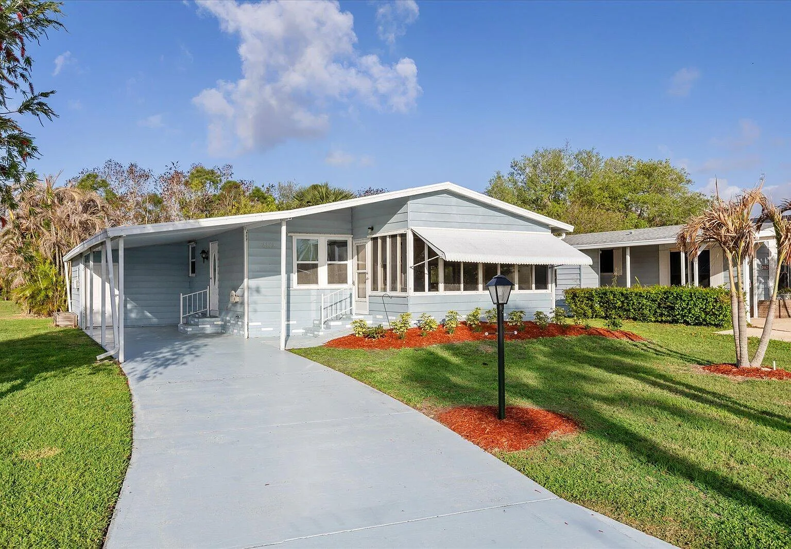 2 bed, 2.0 bath, 1092 sqft, $1,599 — Photo 1