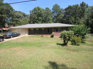 102 Flournoy Dr, Warner Robins, GA 31093