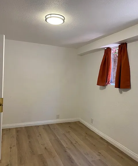 4350 York Blvd — Photo 11