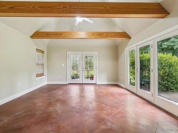 3rd image of 23505 Harris Ct