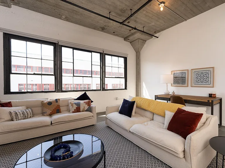 STOREHOUSE LOFTS — Photo 12