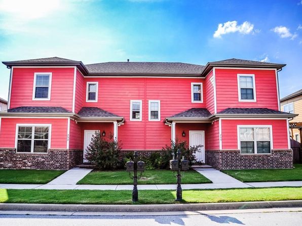 The Row at Arkansas, 519 N Wordsworth Ln, Fayetteville, AR 72704