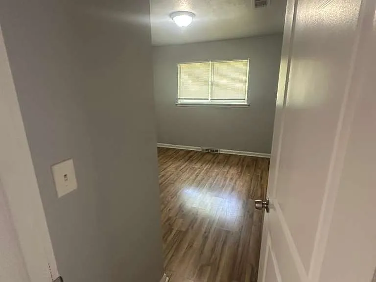 533 Branham Ave SW — Photo 18