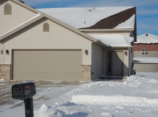 1842 38th Ave S, Grand Forks, ND 58201