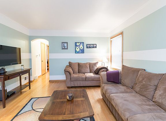 4th image of 5508 N Natoma Ave