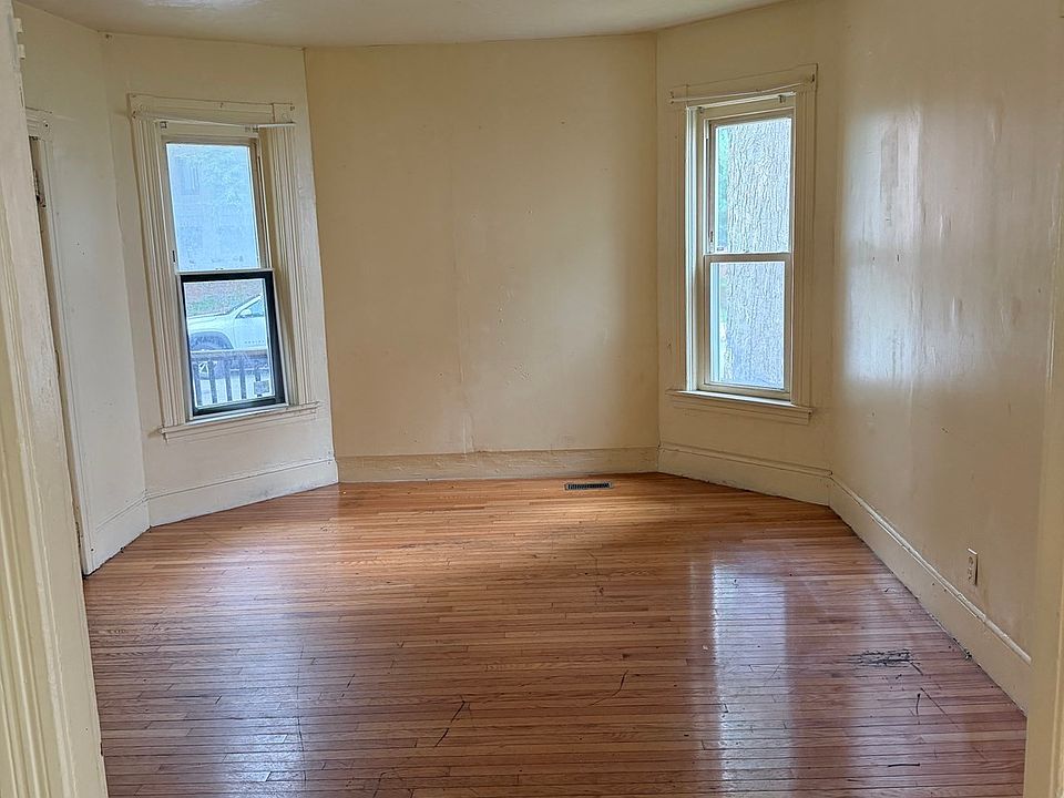 1st image of 66 Florence St APT 1