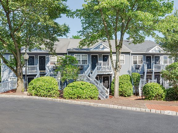 The View on Nob Hill Apartment Rentals - Elmsford, NY | Zillow