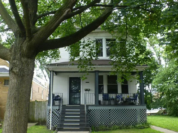 8413 S Kingston Ave, Chicago, IL 60617
