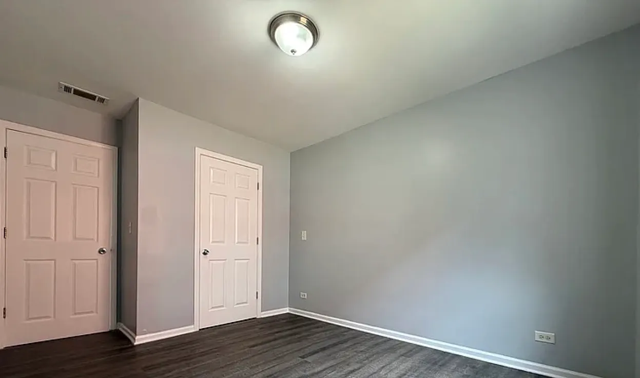 3 bed, 1500 sqft, $2,100 — Photo 2