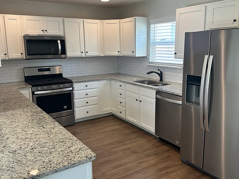 4319 Sunflower Rd — Photo 3