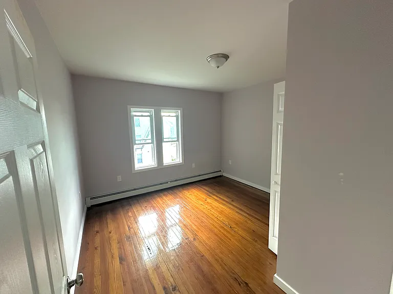 47 Laval St #2 — Photo 7