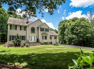 56 Pine Tree Hill Rd, Newtown, CT 06470