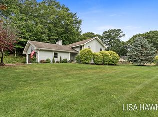 17400 Beech Hill Dr, Grand Haven, MI 49417