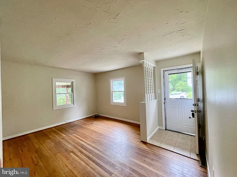 11700 Goodloe Rd — Photo 12