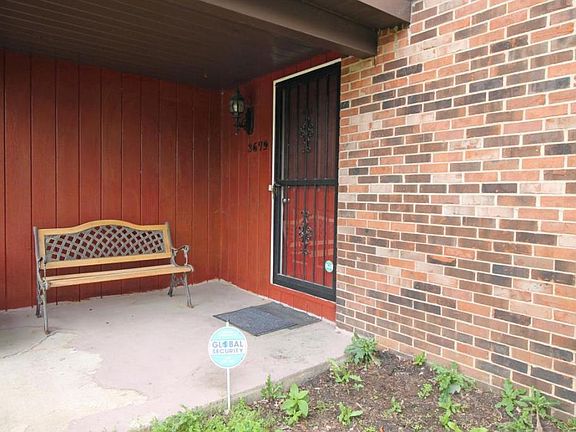 2nd image of 3679 Walnut Creek Dr