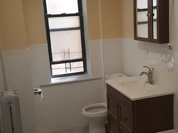 4th image of 327 E 22nd St APT 5