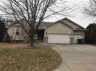 725 Westchester Pl, Andover, KS 67002