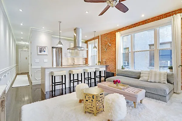 Sold by Level Group | media 13