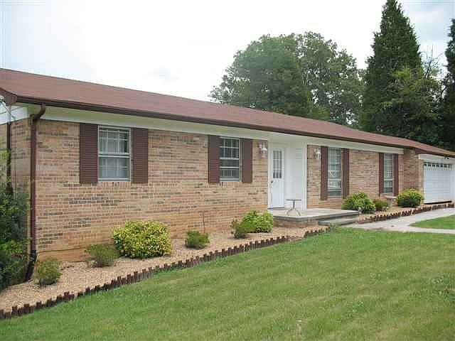 1st image of 3441 Lake Dr