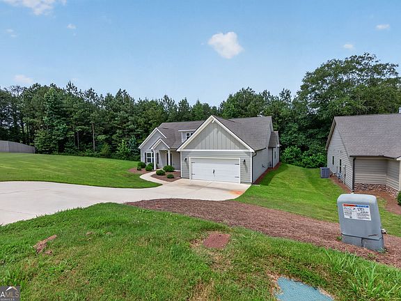 2nd image of 137 Holtz Dr