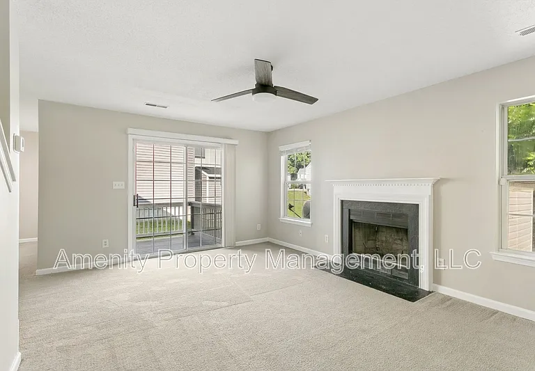 321 Warwick Landing Pkwy — Photo 7