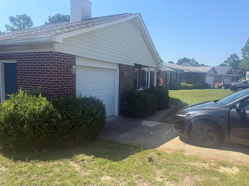 712 Alexwood Dr