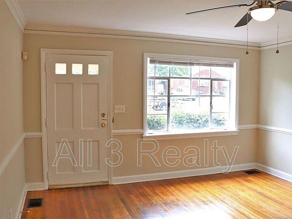 4th image of 602 N Pennsylvania St